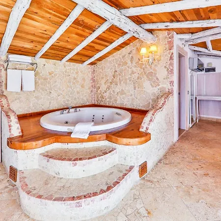 Отель Kalkan Likya Bay *